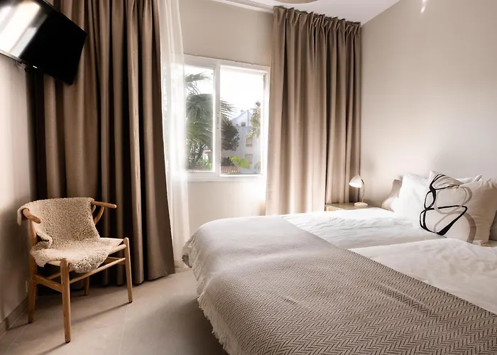 Intermobiliaria - Puerto Alto B6 14 * Estepona